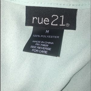Rue 21 Tee Half Sleeves